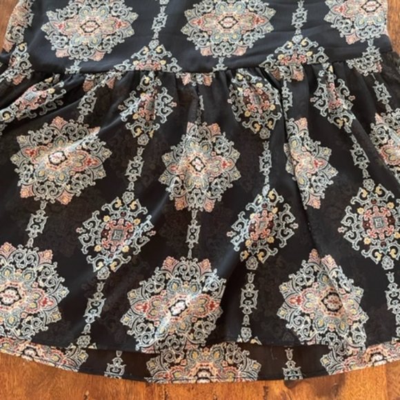 Bohemian Maxi Dress Black Pattern-- Size XS/S - Picture 2 of 2